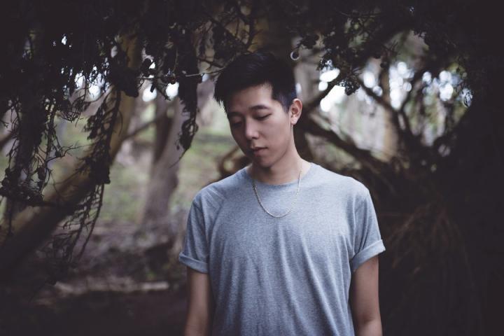 EDM制作人Giraffage发行首张人个专辑，历时两年终于完成