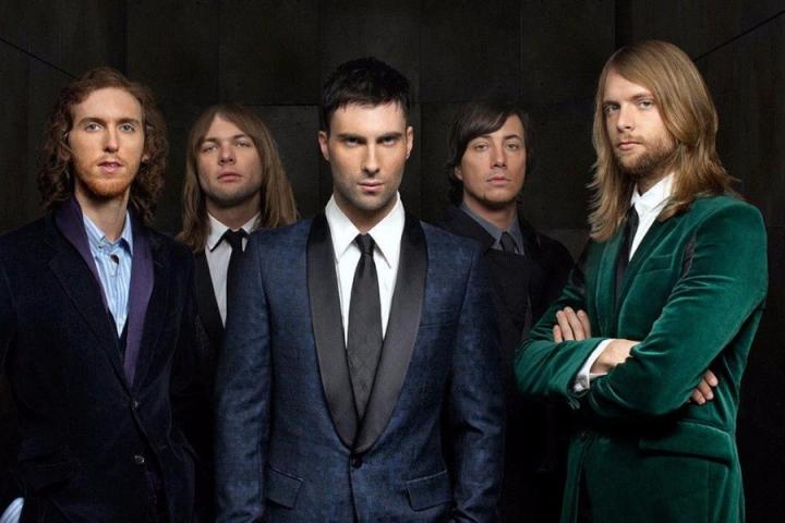 果然有合作，Maroon 5在ins上更新了自己和断眉的录音室花絮