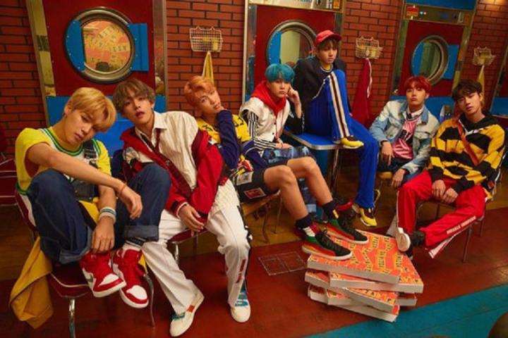 防弹少年团出席《AmErican Music Awards》，受邀《艾伦Show》