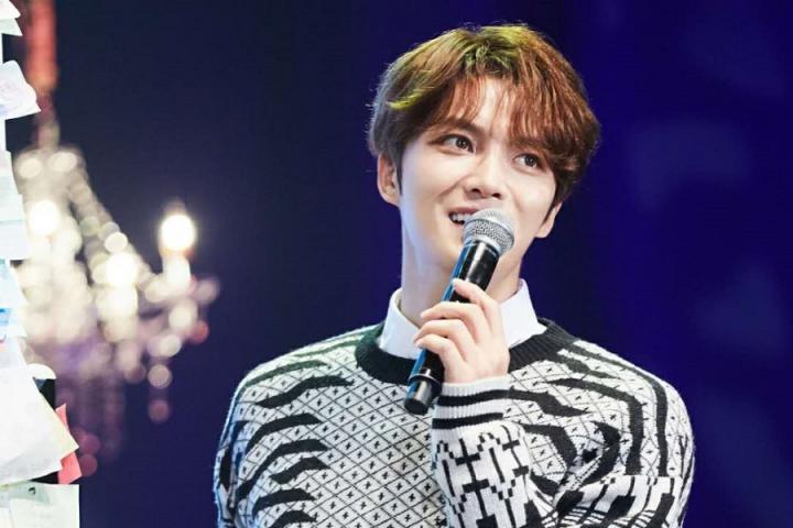 粉丝齐飙泪，JYJ金在中台湾见面会跳东方神起出道曲