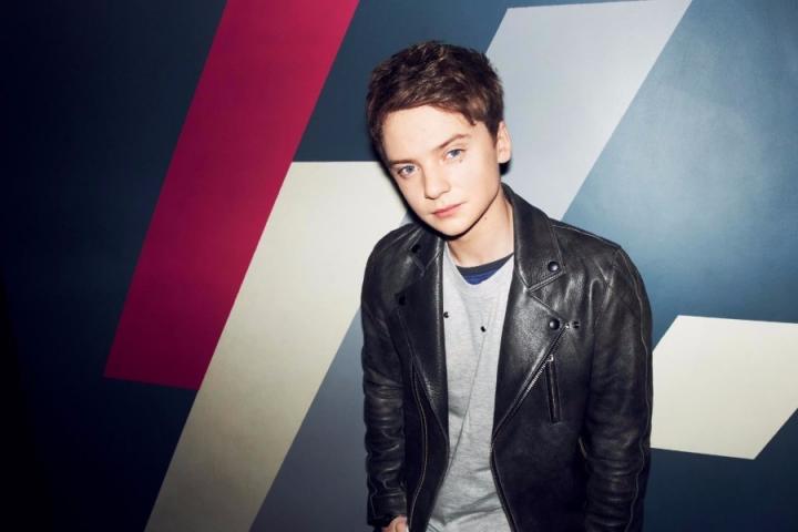 Conor Maynard携弟弟发布新单MV，原谅我脸盲了