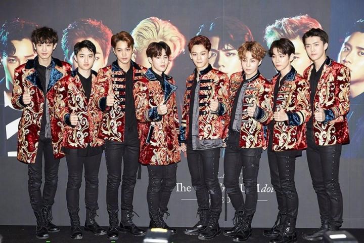 展现多样魅力，EXO《from happiness》DVD限量版12月上市!