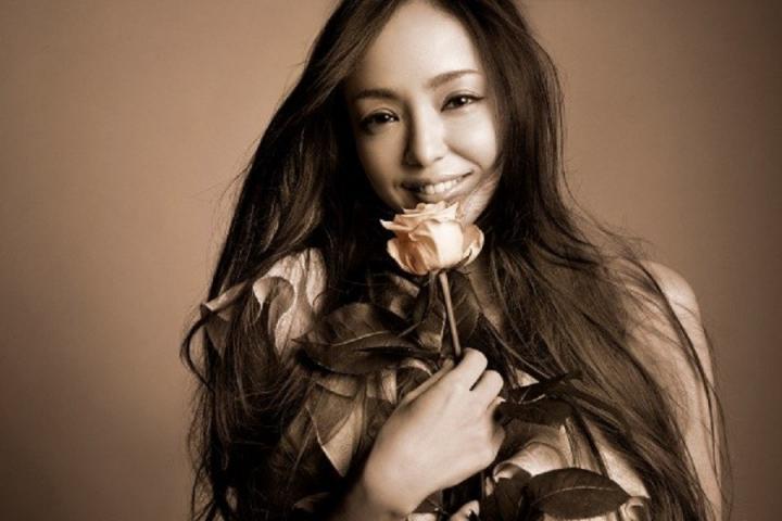 安室奈美惠精选辑《Finally》破百万，展现霸气隐退的气势