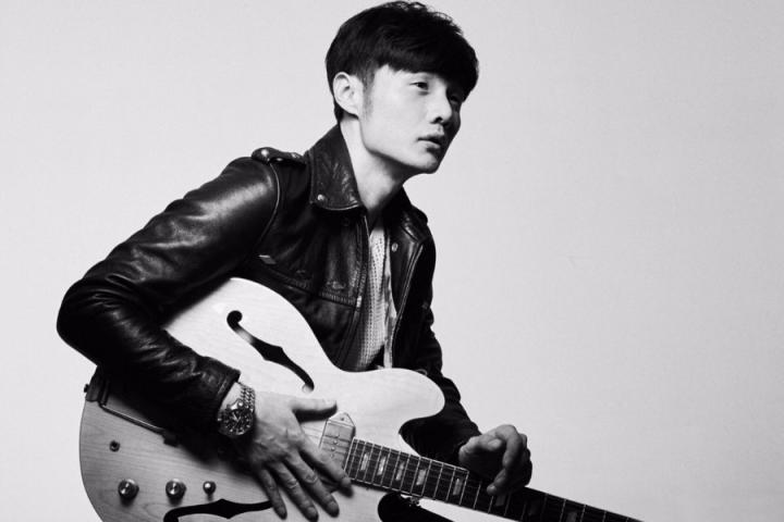 李荣浩新单曲《戒烟》MV发布，戏剧化MV背后讲述的是隐忍的感情