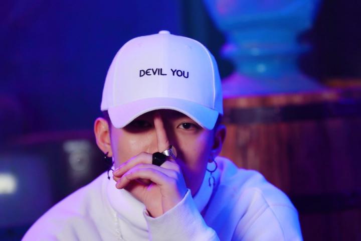 厉害了，应奚梦瑶之邀pgone以嘉宾身份参加维密