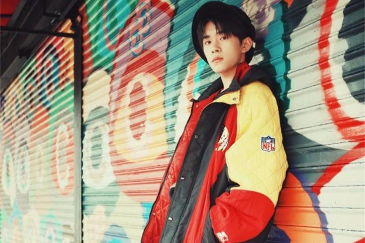 解锁两种不同的易烊千玺，不拘现在，无惧未来