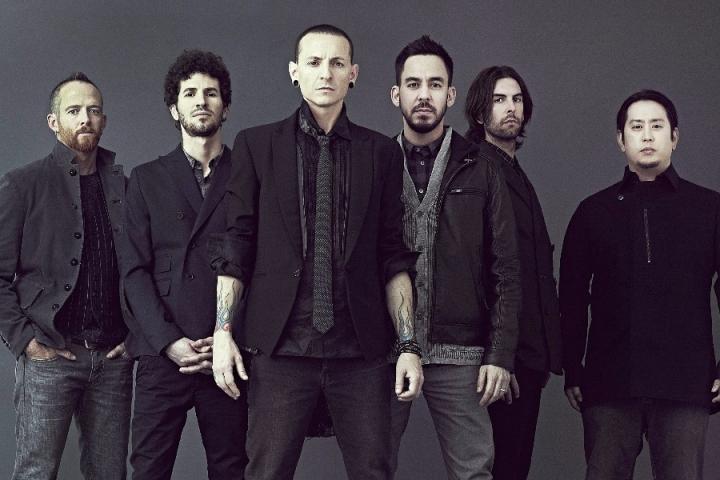 林肯公园演唱会live版《Crawling》发布，摇滚的力量抚慰人心