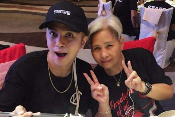 罗志祥美国演唱会今日开唱，携妈妈一同前往贺其生日