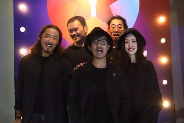 莫西子诗登台《中国乐队》，指南针乐队时隔20年再度聚首
