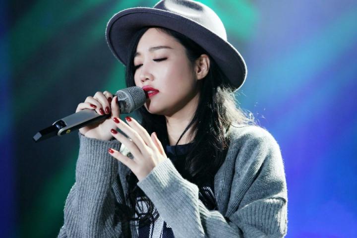 X导师黄丽玲空降现场，弹性声线演绎“Lin式情歌”