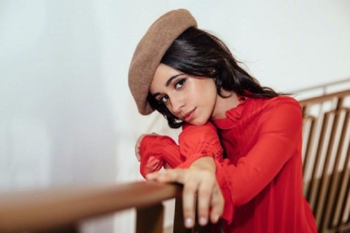 清新唯美尽显复古美，卡妹《TMRW》杂志最新封面及写真释出