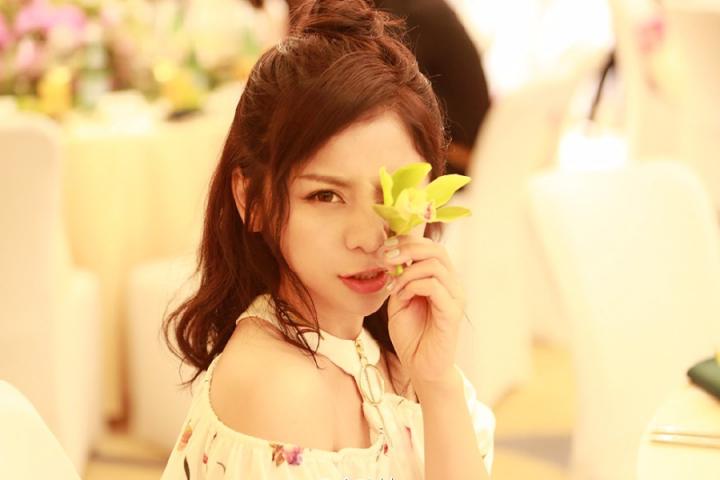 金玟岐新专主打《姗姗》MV预告曝光，本人出境刻画故事