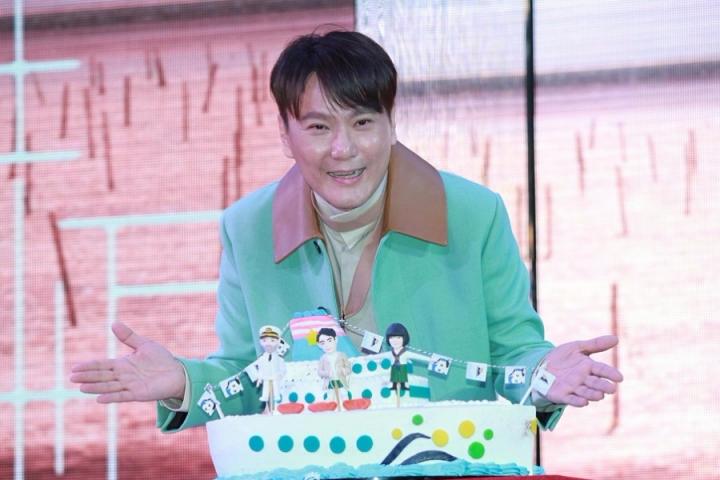 张信哲举办新专辑《拥恒》记者会，坦白分享爱情观