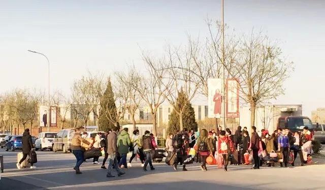 赵雷歌里说北京的冬天太冷,我却觉得更冷的是人心