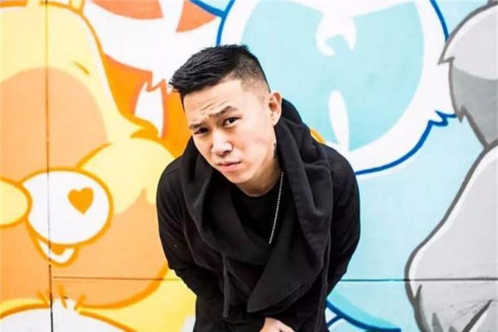 欧阳靖与神经兄弟同台飙演技，会说唱还会表演的他你喜欢吗？