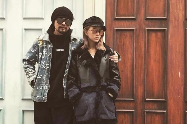 周杰伦现身贵族学校，小周周要上学了？