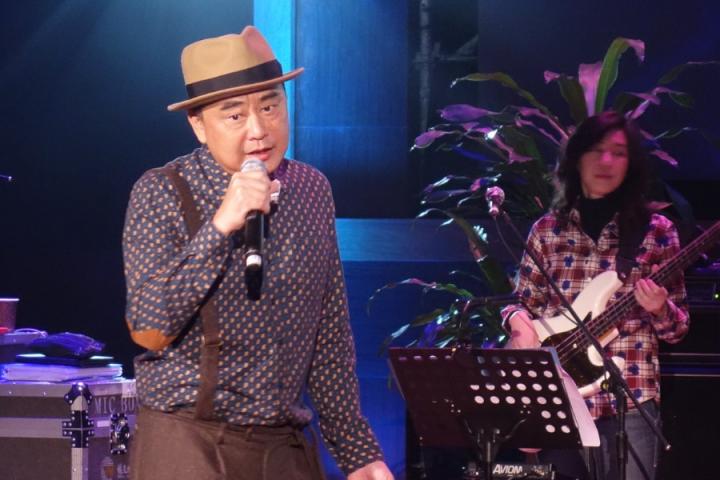 “在黑色的梦中浮现”，陈升最新单曲《黑梦》上线