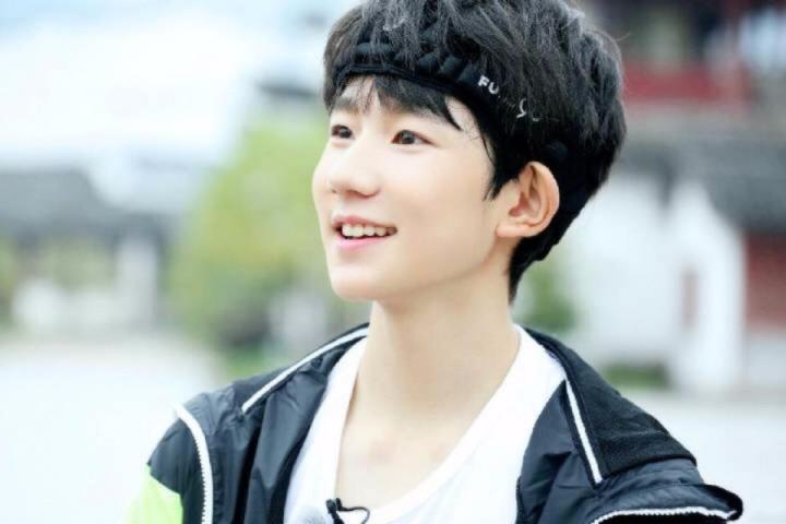 王源整容？王源工作室：已委托律师全权处理