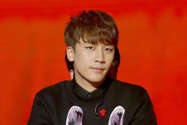 BigBang胜利菲律宾开趴庆生，名模相伴露浑圆肚腩