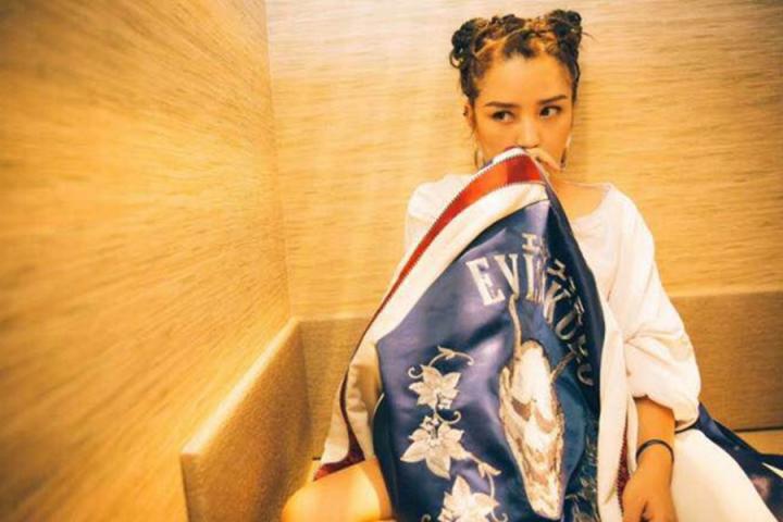 何洁工作室回应与鼓手刁磊恋爱传闻：不参与八卦