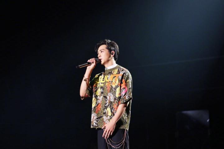 许魏洲新单上线，《15分钟的独白》正式发行