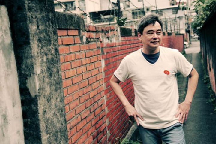 陈升发布新专辑《南场机人》，感慨台湾逐渐断层的“眷村文化”