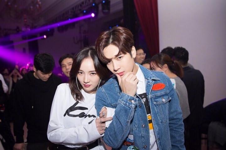 “佳嘉姐弟”搞事情，孟佳王嘉尔合作新单《MOOD》即将上线