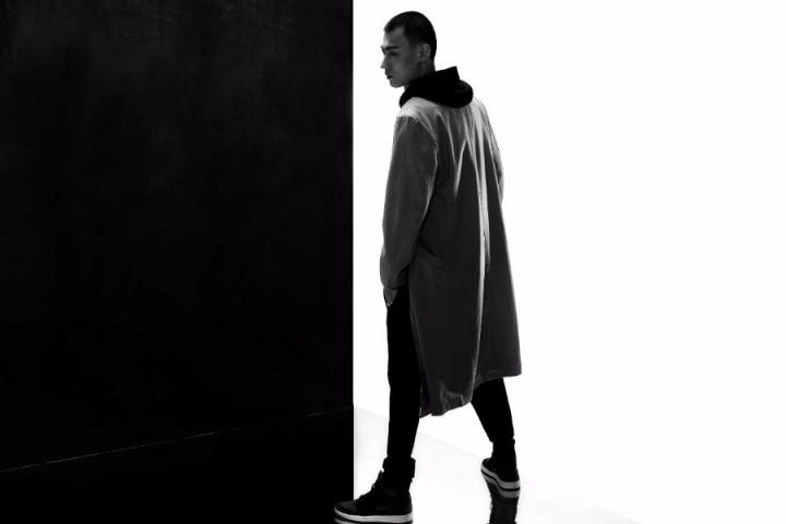 Ty新单《瞎子，懦夫，臭XX》，质问这个这个社会到底怎么了？