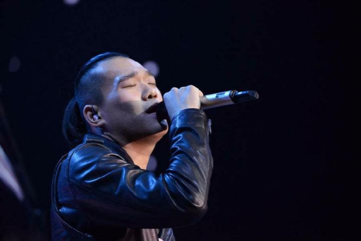 昨夜天籁之战2收官之战，耿斯汉脱颖而出取得冠军