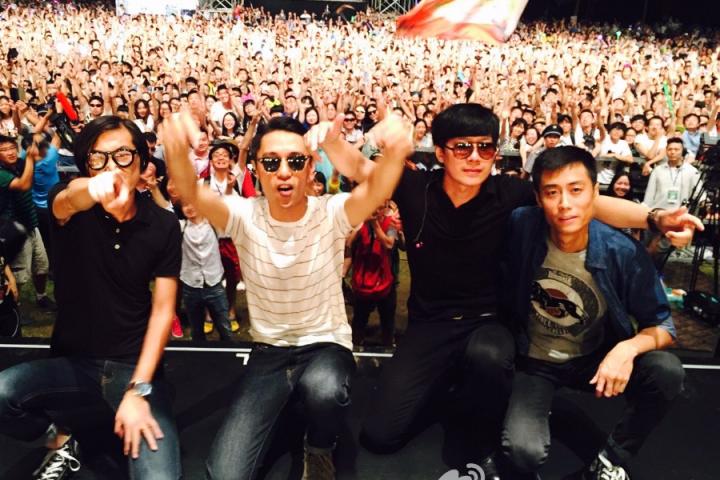 圣诞狂欢趴来了，逃跑计划、痛仰乐队在西湖等你......