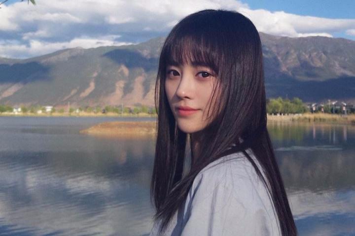 鞠婧祎个人纪录片预告来袭，记录从偶像女团出道到单飞独立的故事