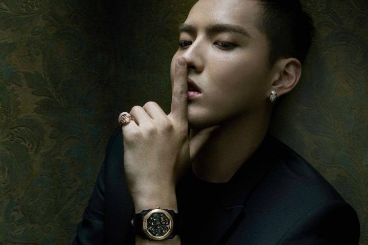 吴亦凡合作赵丽颖演绎新单《想你》，这个组合有点意思