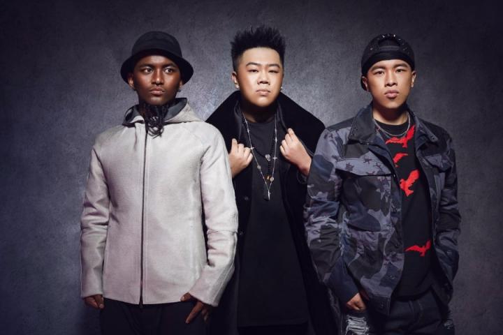 南征北战《Happy扭腰》MV上线，魔性洗脑欢乐升级