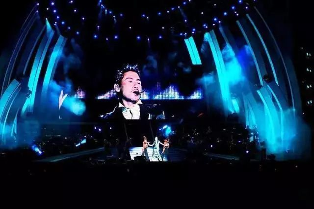 吴亦凡粉丝刷榜的背后，藏着多少饭圈粉丝的狂欢？