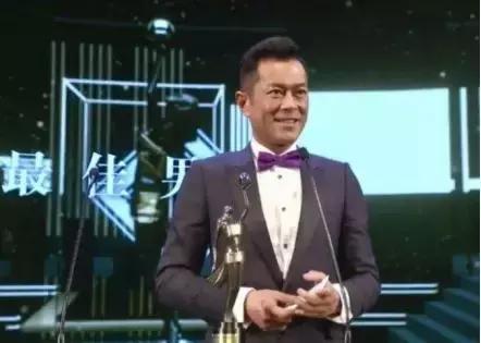 隐退歌坛10年的他再度开嗓，居然靠一首歌就打败了陈奕迅…